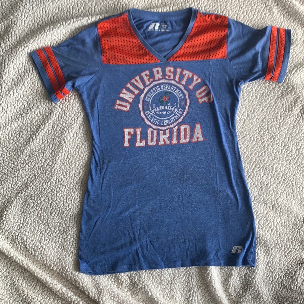 Vintage style UF v-neck tee with Jersey material detail on the front shoulder
